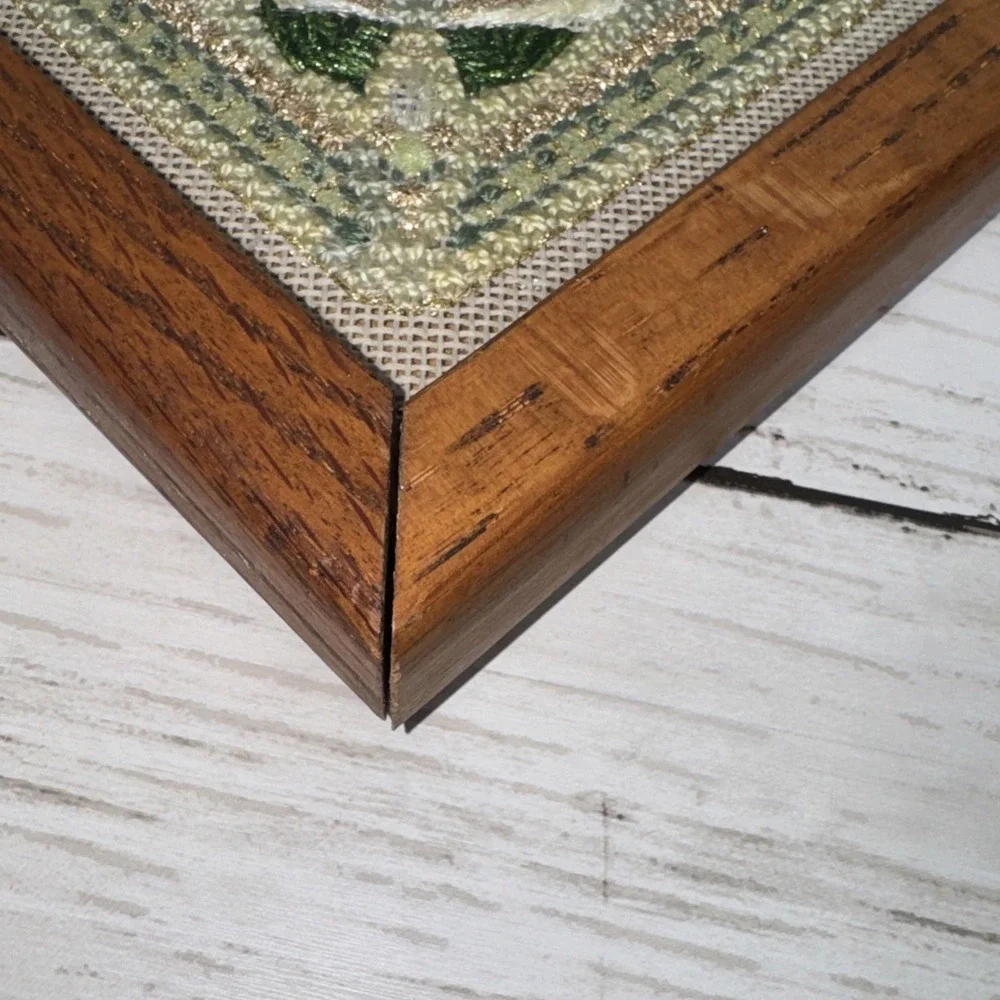 N/A vtg needlepoint